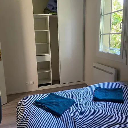 Holiday home Maison 100m2 Avec Jardin Aux Portes De Caen Castine-en-Plaine
